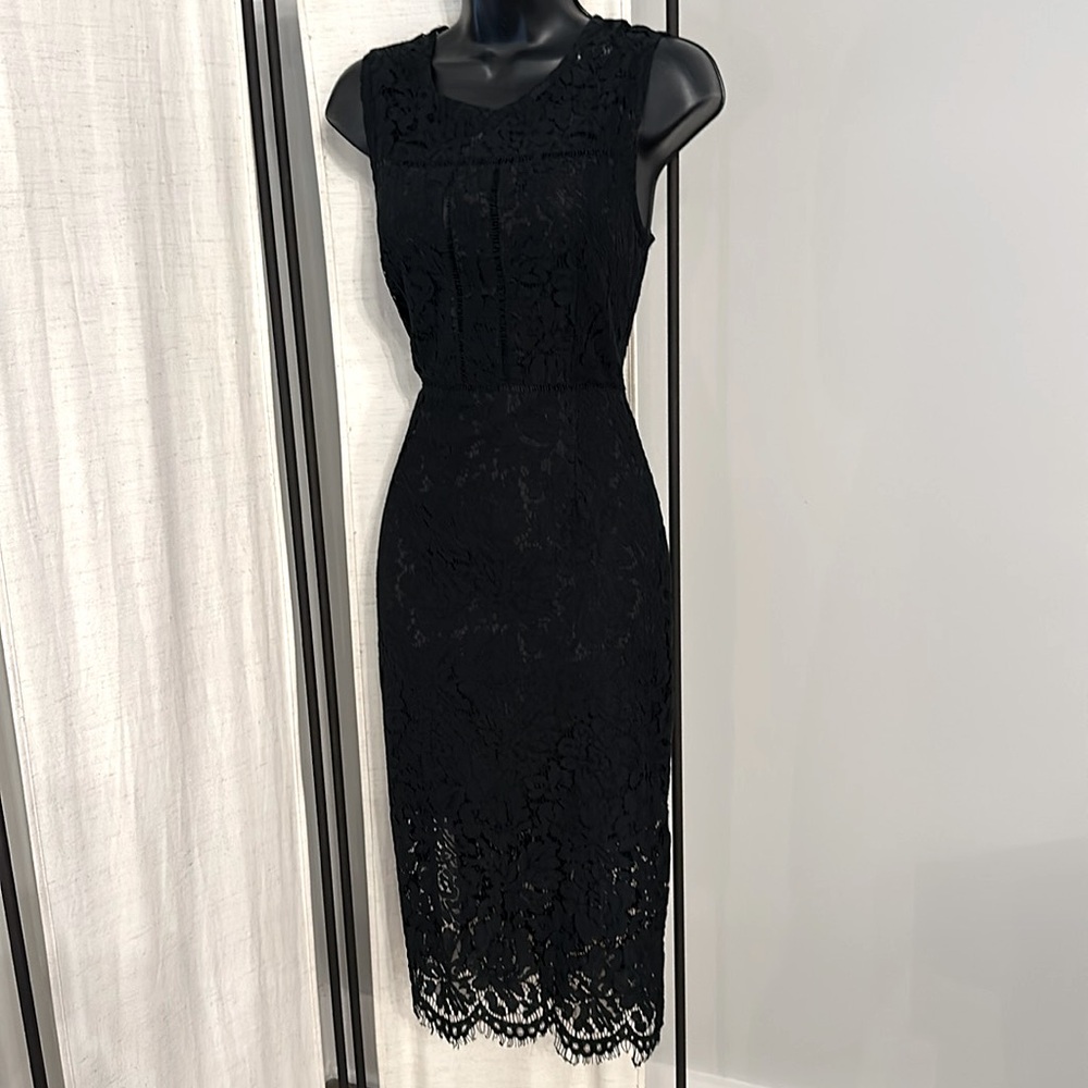 Mustard Seed Sophisticated Elegant Black Sheer Lace Sleeveless Midi Dress S